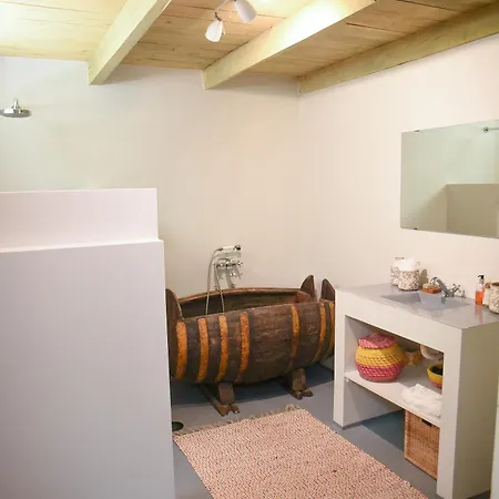 Vumba * 阿加尼尔